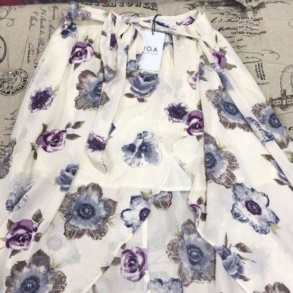 J.O.A. Wrap Skirt In Lavender Floral - Picture 5 of 7